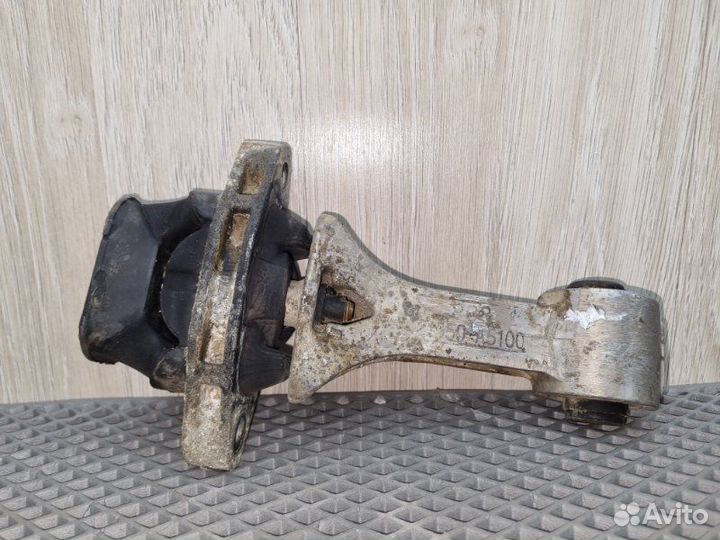 Опора двигателя Kia Ceed JD