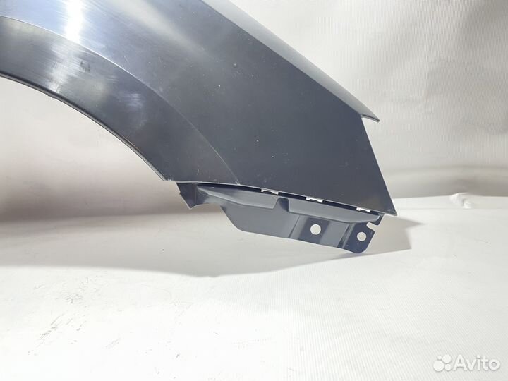 Крыло переднее пластиковое грантафл под повортник