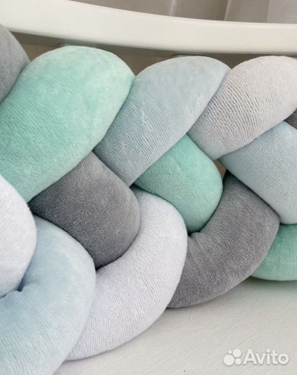 Бортик коса в кроватку