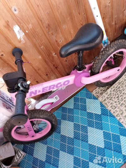 Беговел на 2-4 года для девочки