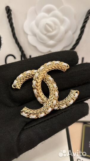 Chanel брошь Limited Edition cruise