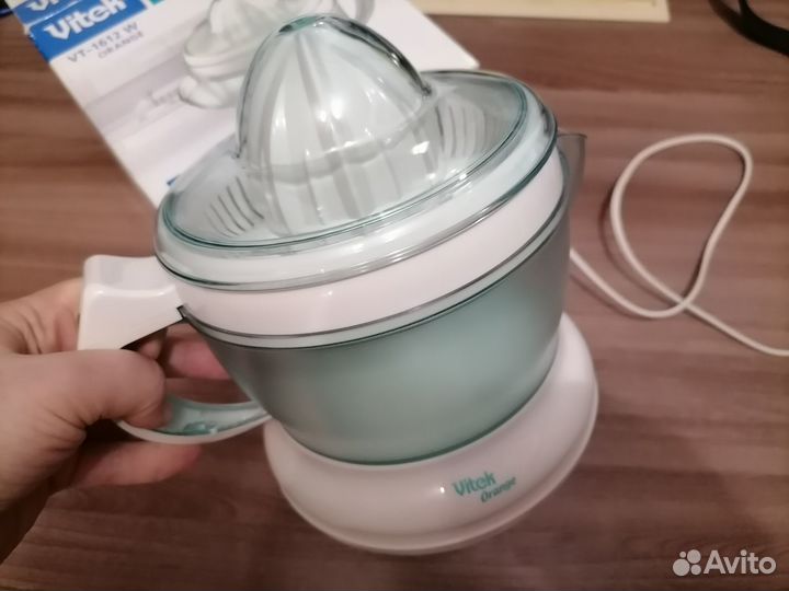 Соковыжималка Vitek в упаковке новая