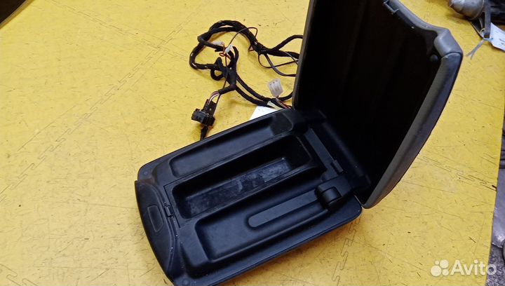 Подлокотник X5 E53