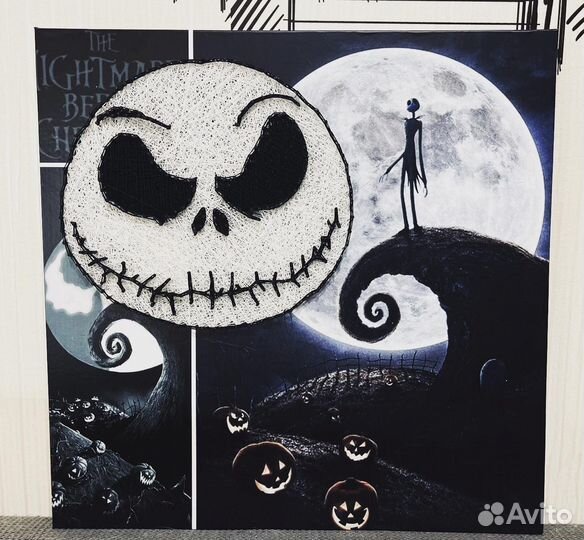 Панно в стиле string art