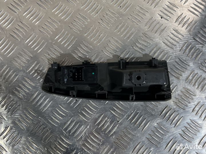 Кнопка стеклоподъемника задний chevrolet cruze