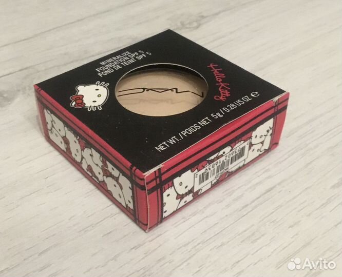 Кремовая пудра MAC Hello Kitty
