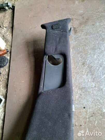 Обшивка Центральной стойки правый Mercedes w220