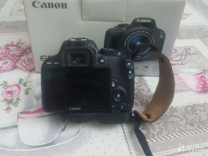 Зеркальный фотоаппарат canon eos 100d