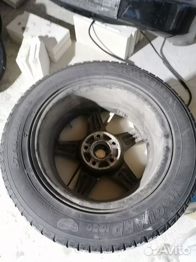 Yokohama Ice Guard IG50 215/55 R16