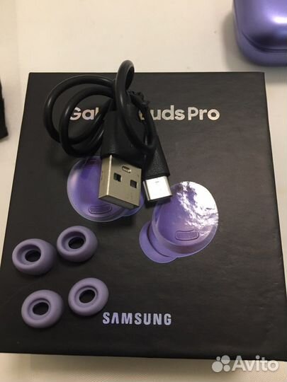 Беспроводные наушники Samsung Buds Pro