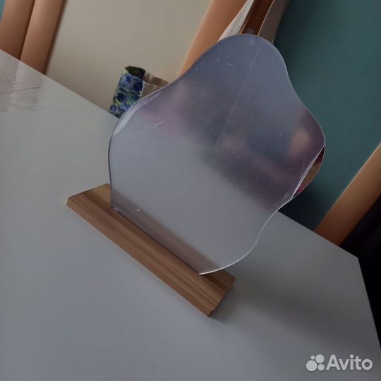 Зеркало настольное