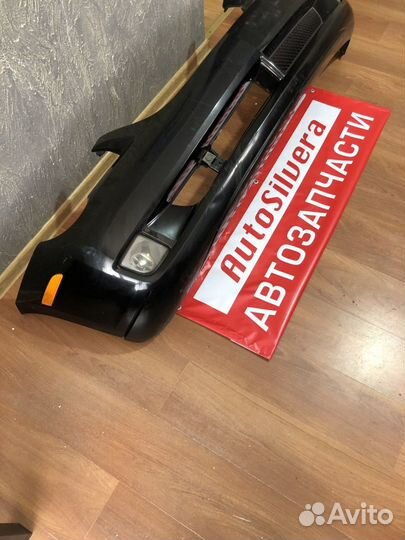 Chrysler Crossfire бампер передний