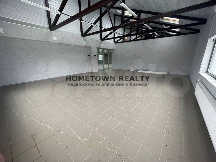 Здание, 1650 м²