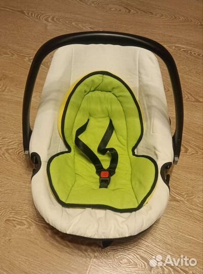 Детское кресло-люлька автомобильное