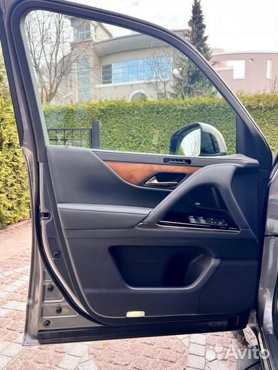 Lexus LX 3.3 AT, 2022, 50 км