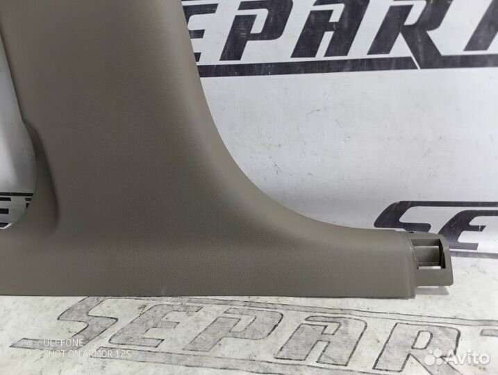 Обшивка центральной стойки левая Audi A4 Allroad