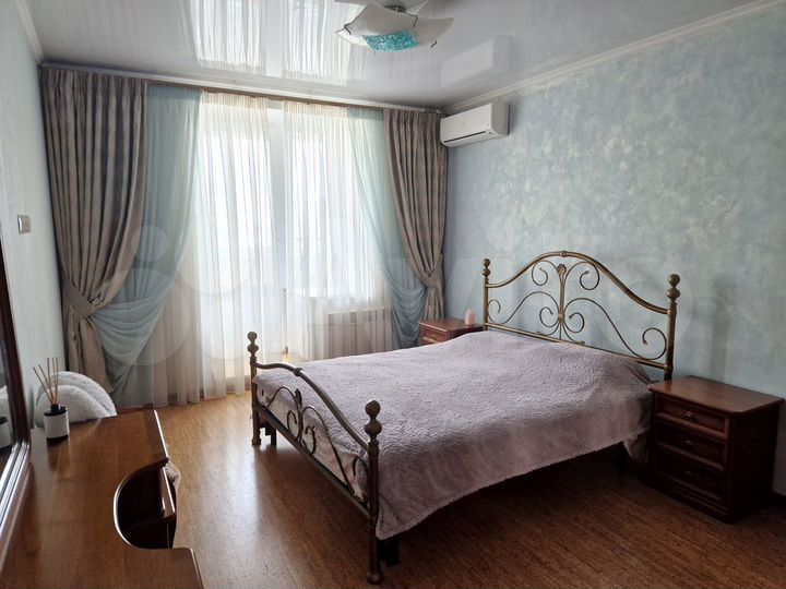 2-к. квартира, 72 м², 3/12 эт.