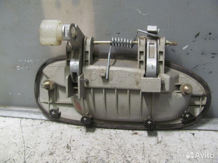 Ручка двери задняя левая Kia Spectra 2001-2011