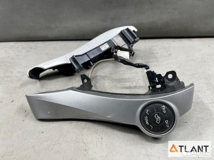 Кнопки на руль toyota prius