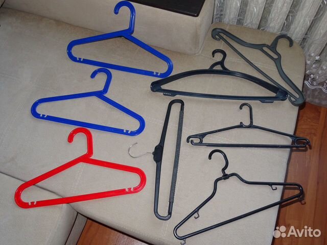 Вешалки 8 штук