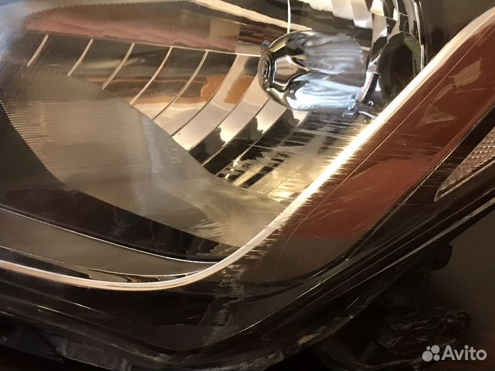 Hyundai solaris фара левая 2015г