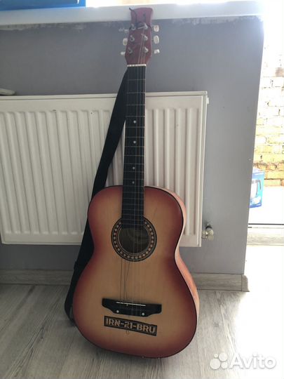 Акустическая гитара