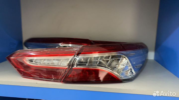 Задние фонари Камри 70 от полной комплектации