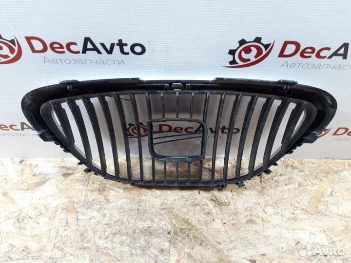 Решетка радиатора передняя Seat Leon 2008