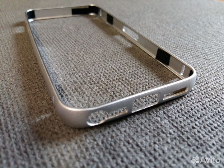 Металлический бампер на iPhone 5 / 5s /SE (silver)