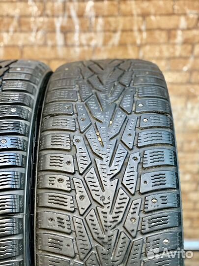 Nokian Tyres Hakkapeliitta 7 215/60 R16