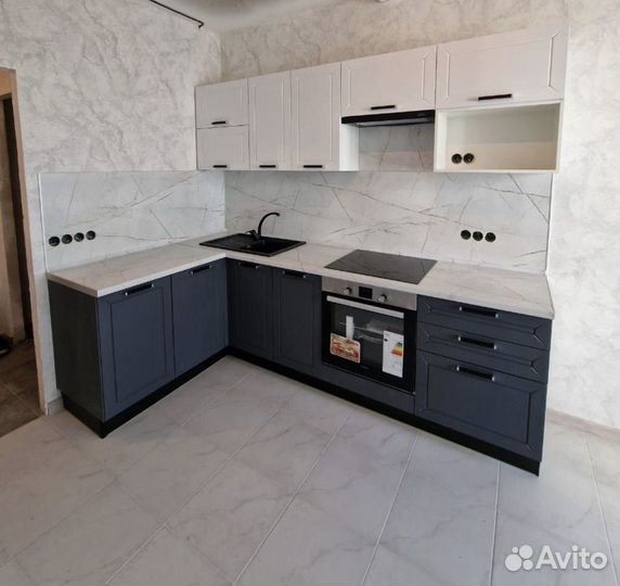 Кухонный гарнитур угловой в наличии