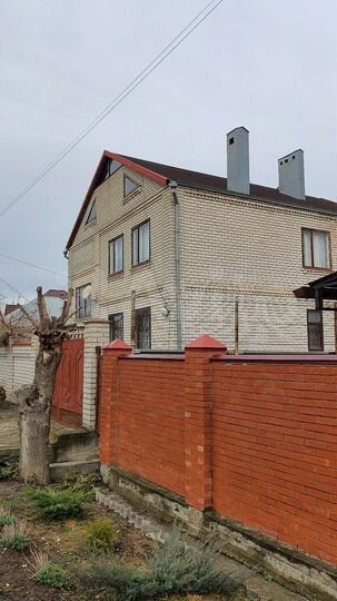 Дом 350 м² на участке 6 сот.