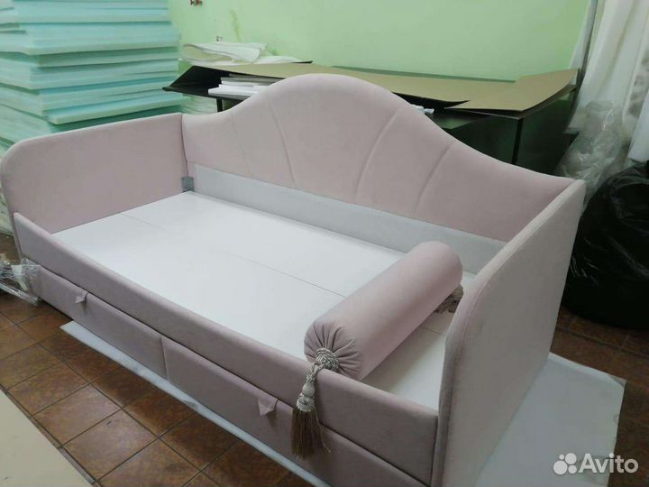 Детская мебель Алиса в Зазеркалье