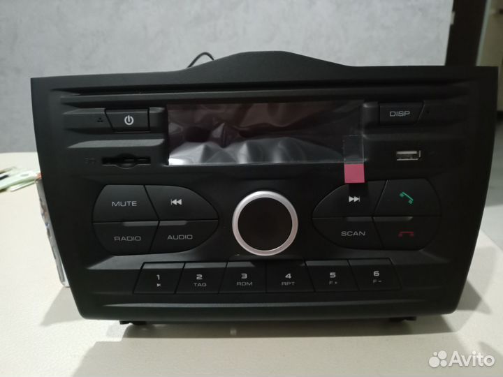 Штатная магнитола на LADA гранту