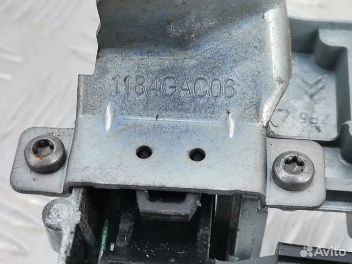 Ручка для Peugeot-Citroen C5 2
