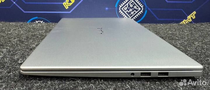 Huawei MateBook (R7-5700U, 16GB, SSD512, Vega 10)