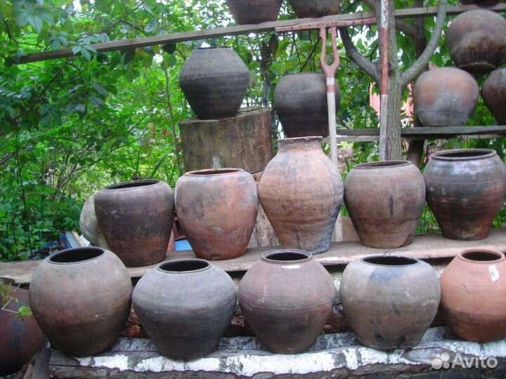 Горшок гончарный из глины большая корчага кувшин