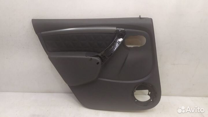 Обшивка двери задняя левая Renault Duster 2010