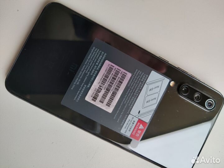 Xiaomi Mi 9 SE, 6/64 ГБ