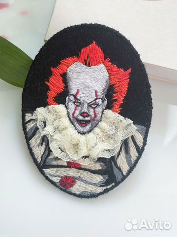 Брошь ручной работы «Пеннивайз » оно