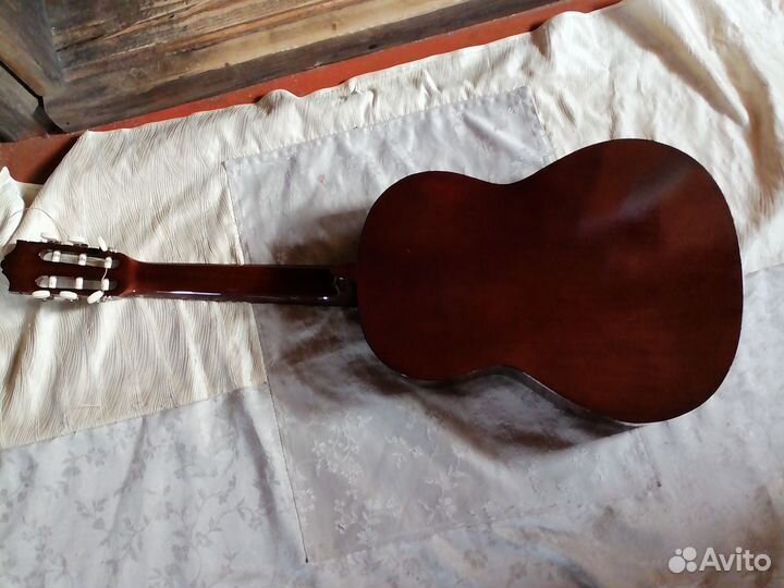 Классическая гитара yamaha c40