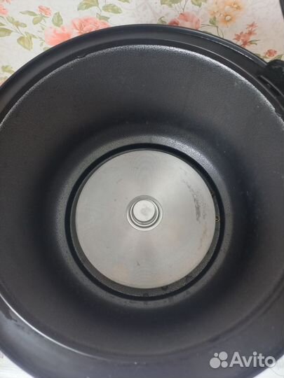 Мультиварка redmond почти новая