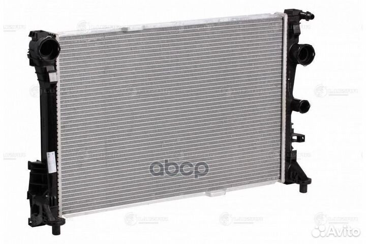 Радиатор охлаждения двигателя MB W204/W212 09