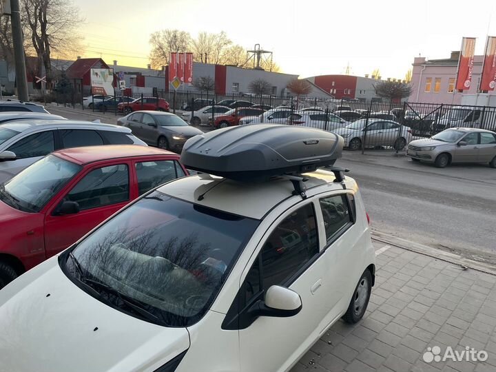 Автобокс Broomer Venture L-430 серый мат. на Ravon