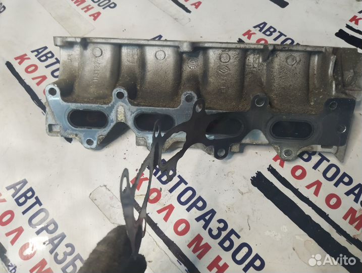 Коллектор впускной Renault Sandero 2003 113127