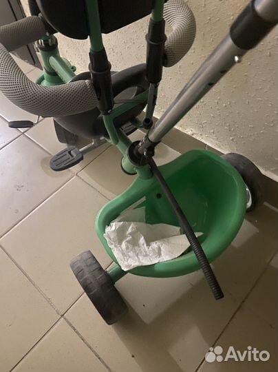 Детский велосипед с ручкой