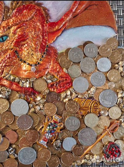 Картина из монет