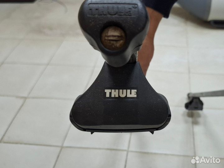 Рейлинги (багажник) на крышу Thule
