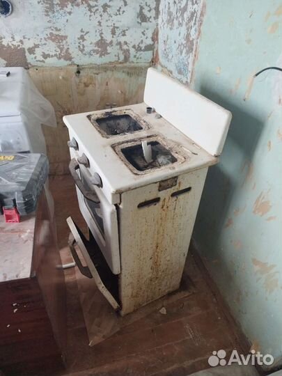 Отдам газовую плиту