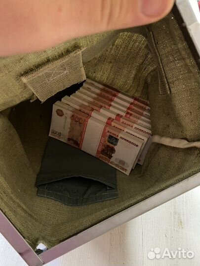 Инкассаторский мешок с 5 млн рублей (бутафория)